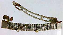 Barrette